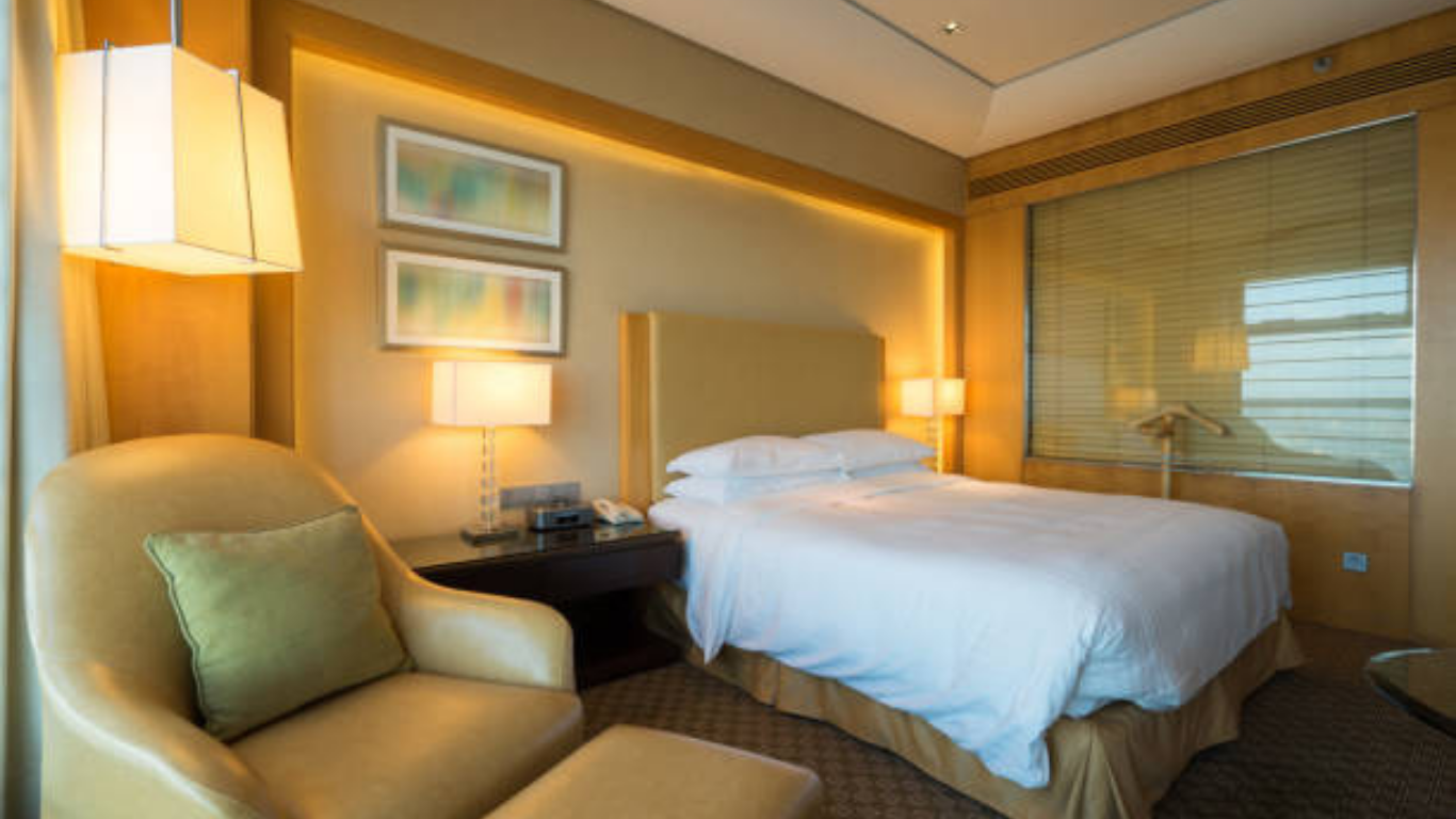 Comfortable luxury hotels worldwide with premium amenities